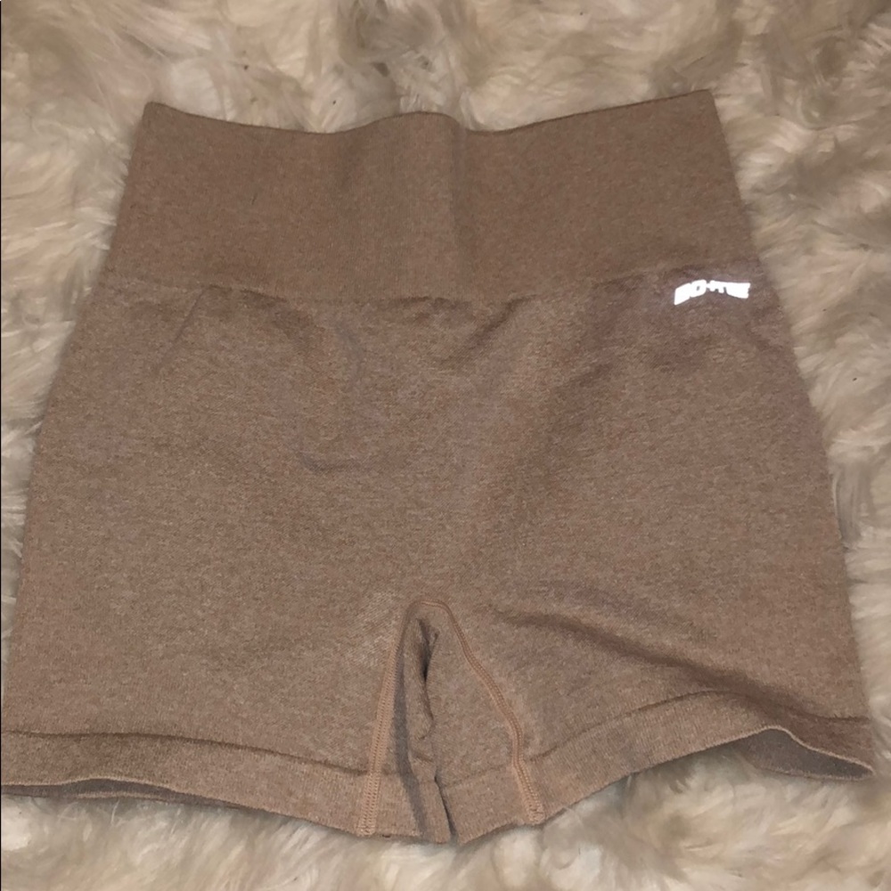 Seamless workout shorts